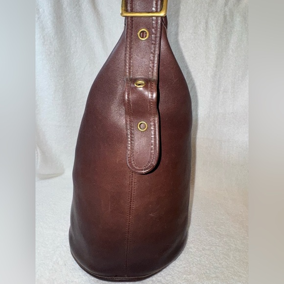 Coach Vintage bucket bag. - Picture 3 of 14